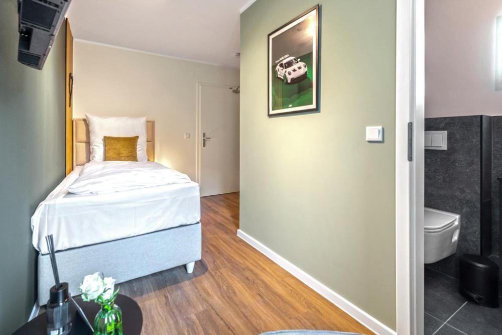 Hotel Zweite Heimat Nuerburg 克尔贝格 外观 照片