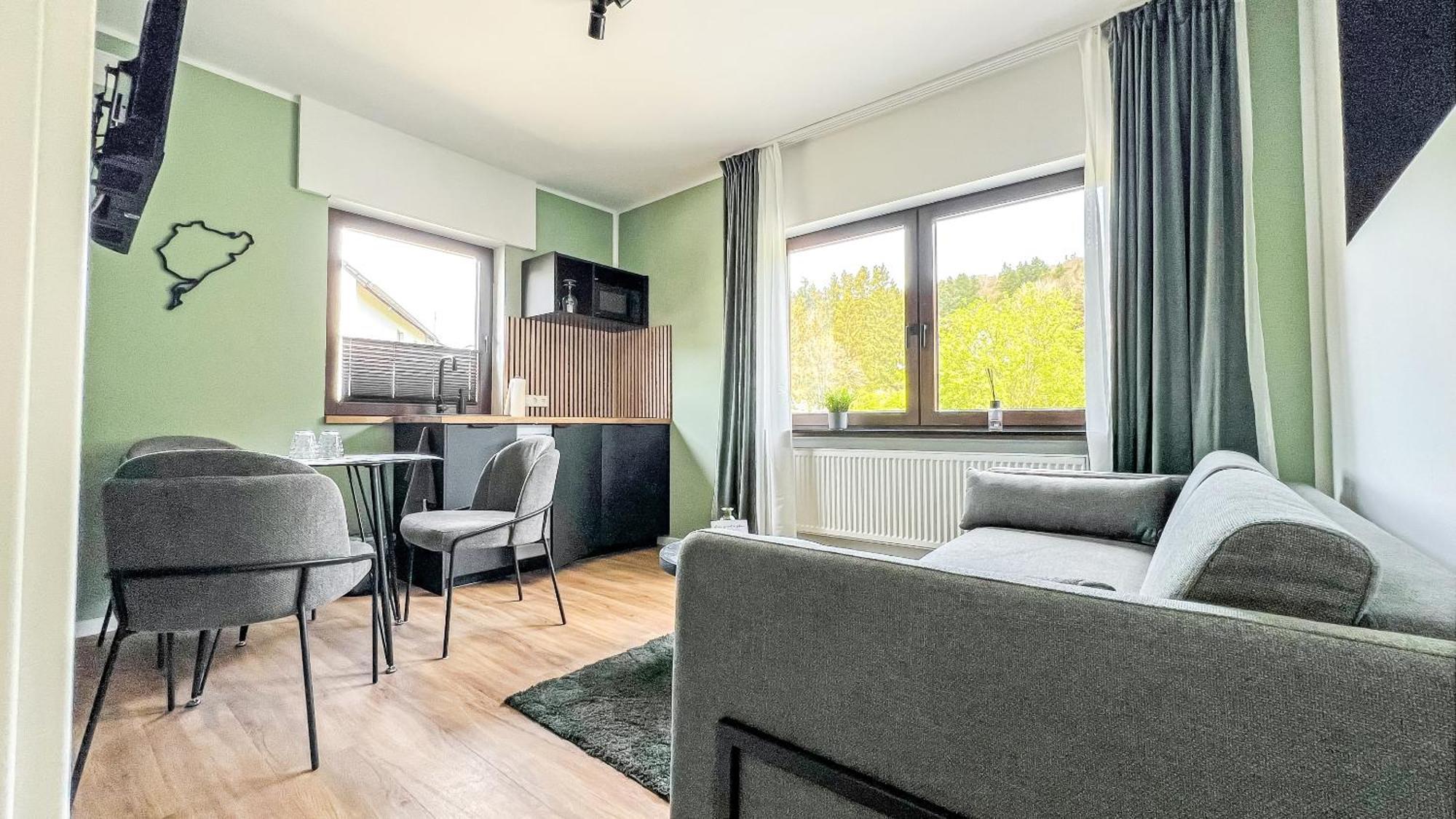 Hotel Zweite Heimat Nuerburg 克尔贝格 外观 照片